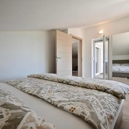 Relaxing In Apartamento